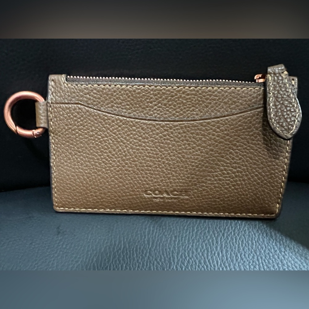 NWT Coach zip card case